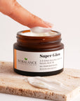 Super Glow Duo – skaistinantis veido priežiūros rinkinys su vitaminu C