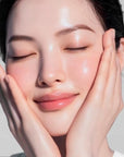 MEDIPEEL Melanon X Dark Spot Ampoule – pigmentines dėmes mažinanti ir skaistinanti veido ampulė