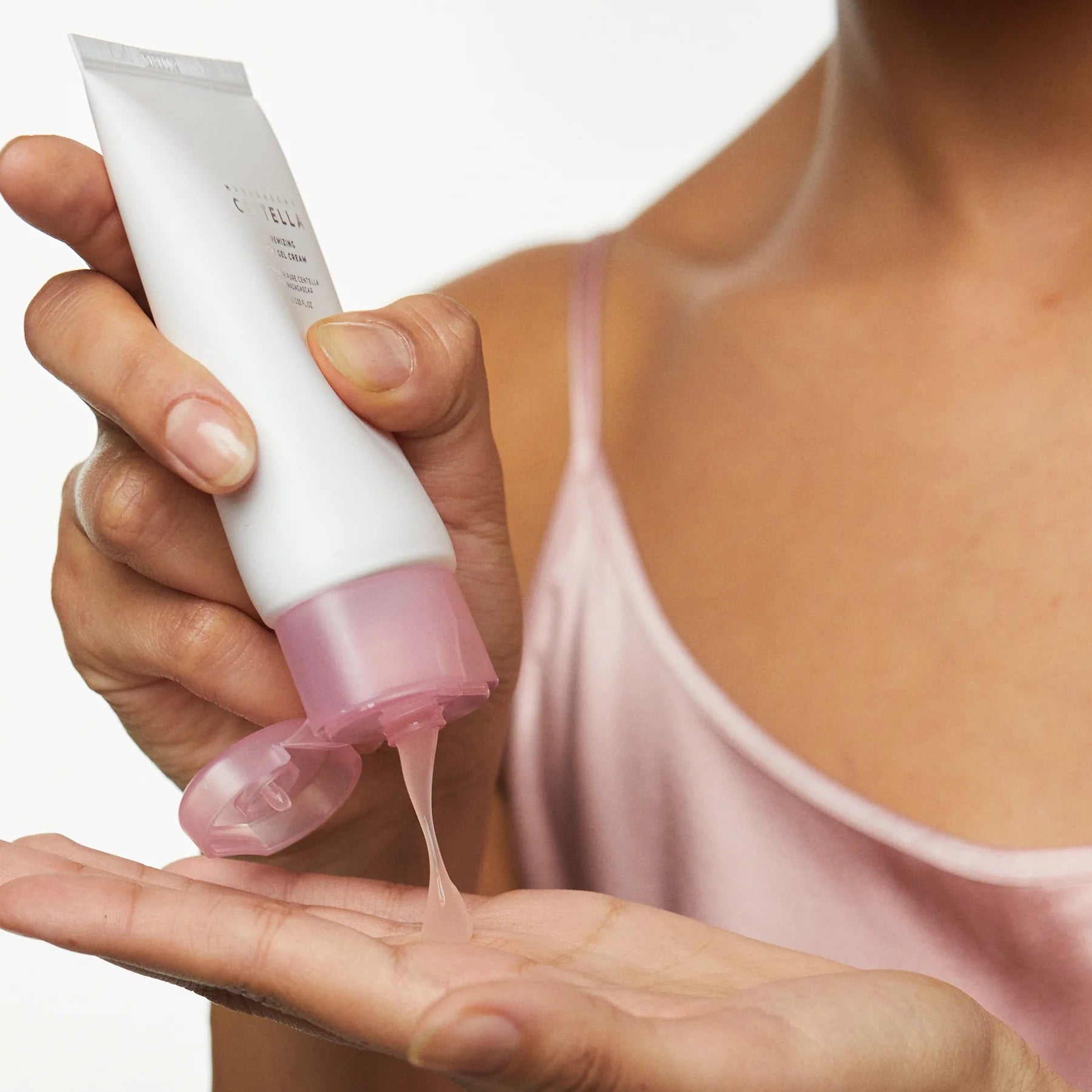 Madagascar Centella Poremizing Light Gel Cream – gaivinantis lengvas drėkinantis veido kremas