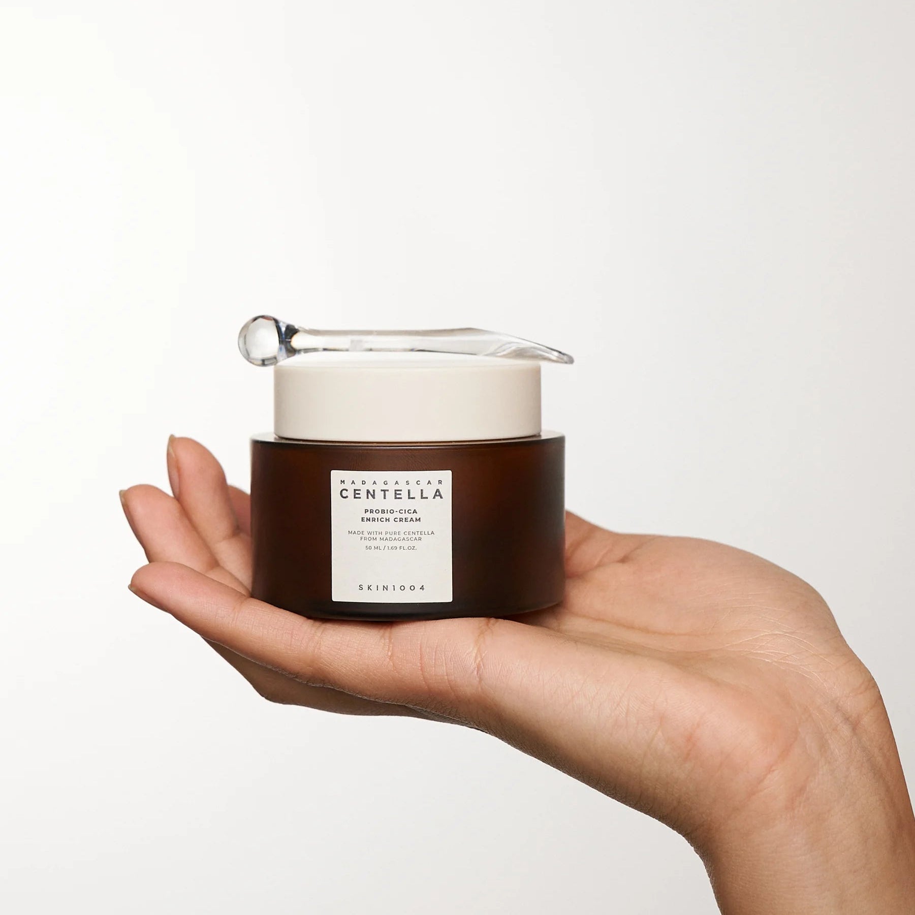 Madagascar Centella Probio-Cica Enrich Cream – odos barjerą atkuriantis veido kremas