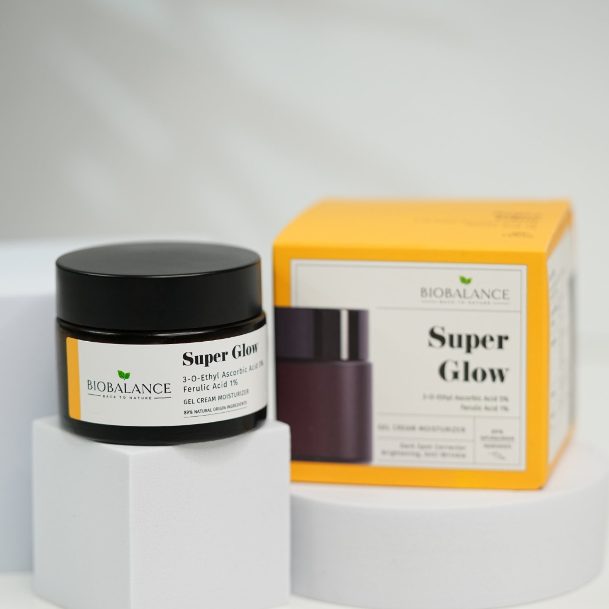 Super Glow Duo – skaistinantis veido priežiūros rinkinys su vitaminu C