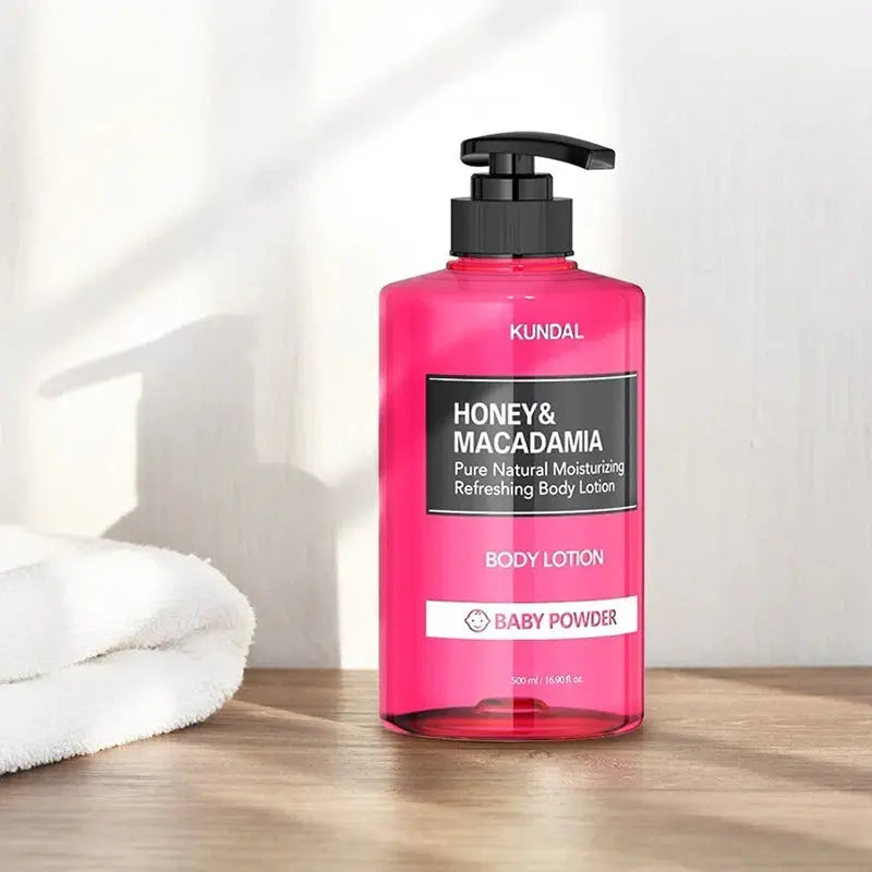 KUNDAL Honey &amp; Macadamia Pure Body Lotion, Baby Powder – kūno losjonas švaros aromato