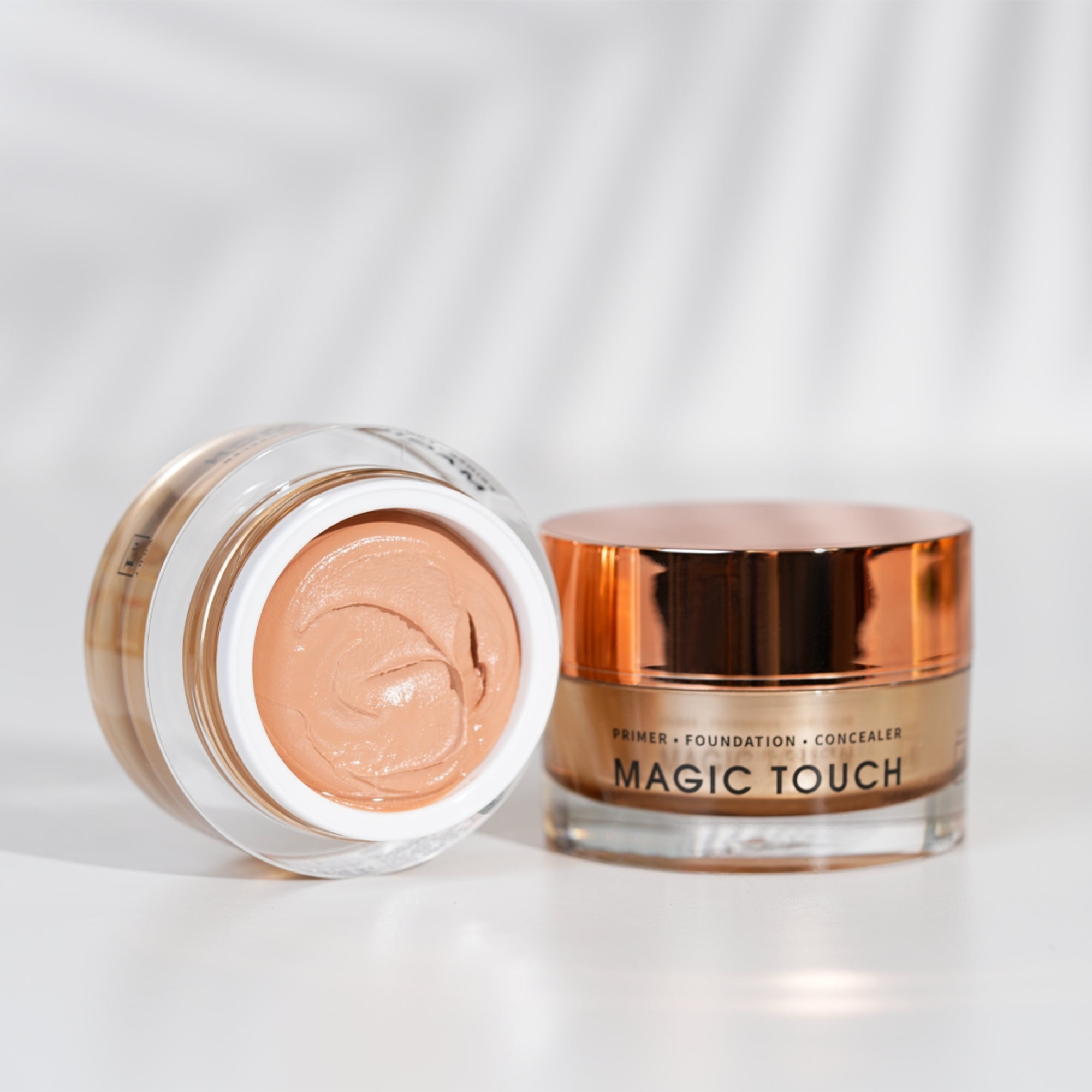 Spindinčios ir lygios odos rinkinys